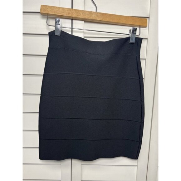 BCBGMaxAzria Bandage Power Pull On Mini Skirt Women's Size Small Black - Picture 5 of 5